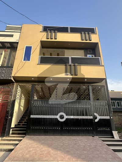 ریگی ماڈل ٹاؤن فیز 3 ۔ بلاک سی1 ریگی ماڈل ٹاؤن فیز 3,ریگی ماڈل ٹاؤن,پشاور میں 8 کمروں کا 5 مرلہ مکان 3.0 کروڑ میں برائے فروخت۔