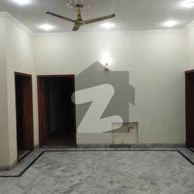 ملٹری اکاؤنٹس ہاؤسنگ سوسائٹی لاہور میں 6 کمروں کا 8 مرلہ مکان 2.4 کروڑ میں برائے فروخت۔