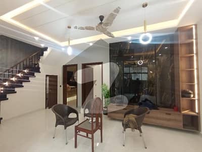 لیک سٹی میڈوز فیز 1 - بلاک اے لیک سٹی میڈوز فیز 1,لیک سٹی میڈوز,لاہور میں 3 کمروں کا 5 مرلہ مکان 95.0 ہزار میں کرایہ پر دستیاب ہے۔