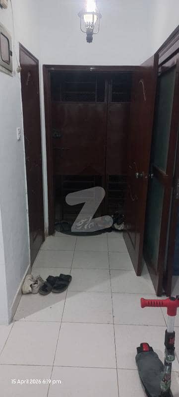 گلستانِِ جوہر ۔ بلاک 13 گلستانِ جوہر,کراچی میں 2 کمروں کا 5 مرلہ فلیٹ 1.35 کروڑ میں برائے فروخت۔