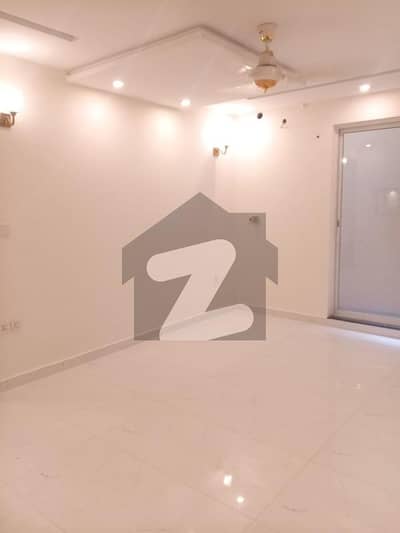 1 KANAL Upper Portion For Rent In Lake City Meadows Ex State Life 3 Bed'S Tv Lounge Kitchen Gas Available Dine Dining