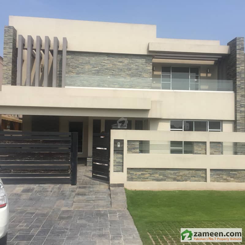 ڈی ایچ اے فیز 5 ڈیفنس (ڈی ایچ اے) لاہور میں 7 کمروں کا 1 کنال مکان 6.8 کروڑ میں برائے فروخت۔