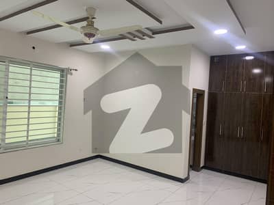 National Police Foundation O-9 5 Marla House Up For Sale