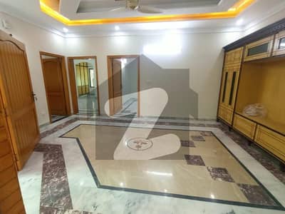 سی بی آر ٹاؤن فیز 1 سی بی آر ٹاؤن,اسلام آباد میں 5 کمروں کا 7 مرلہ مکان 3.5 کروڑ میں برائے فروخت۔