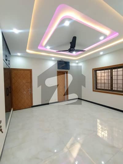 سوان گارڈن ۔ بلاک بی سوان گارڈن,اسلام آباد میں 7 کمروں کا 10 مرلہ مکان 4.25 کروڑ میں برائے فروخت۔