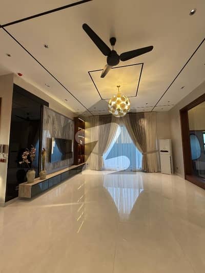 ڈی ایچ اے ڈیفینس فیز 2 ڈی ایچ اے ڈیفینس,اسلام آباد میں 6 کمروں کا 1 کنال مکان 7.2 کروڑ میں برائے فروخت۔