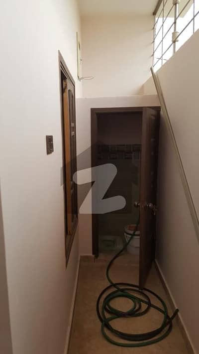 فلکناز ڈریمز ملیر,کراچی میں 4 کمروں کا 5 مرلہ مکان 1.25 کروڑ میں برائے فروخت۔