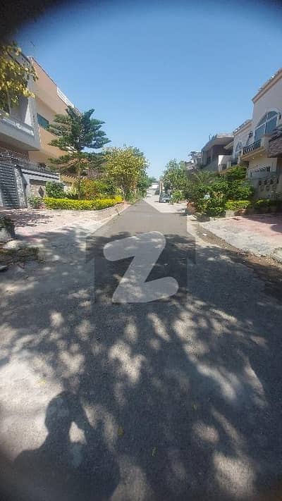 جناح گارڈنز ایف ای سی ایچ ایس,اسلام آباد میں 7 مرلہ رہائشی پلاٹ 1.2 کروڑ میں برائے فروخت۔