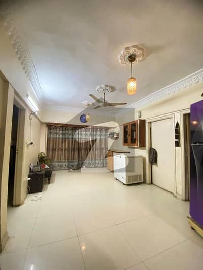 Flat For Rent 3 Bed Dd 2nd Floor Parking Well Maintain