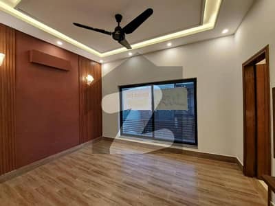 5MARLA BRAND NEW HOUSE FOR SALE