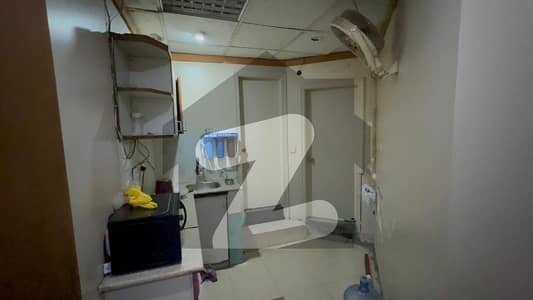 شاہراہِ فیصل کراچی میں 11 مرلہ Studio دفتر 4.0 لاکھ میں کرایہ پر دستیاب ہے۔