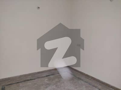 نیو شاہ کمال کالونی لاہور میں 2 کمروں کا 2 مرلہ مکان 58.0 لاکھ میں برائے فروخت۔