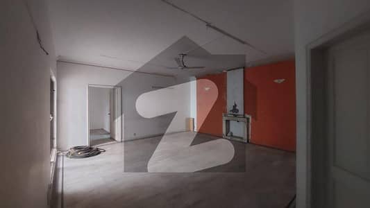 13 Marla independent House for Silent Office