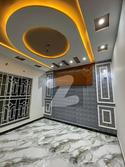 پارک ویو سٹی ۔ ڈائمنڈ بلاک پارک ویو سٹی,لاہور میں 4 کمروں کا 5 مرلہ مکان 1.8 کروڑ میں برائے فروخت۔