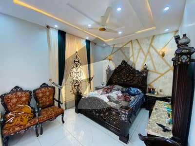 سٹی ہاؤسنگ سوسائٹی گوجرانوالہ میں 5 کمروں کا 10 مرلہ مکان 87.0 ہزار میں کرایہ پر دستیاب ہے۔