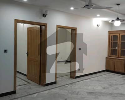 A House Of 1800 Square Feet In G-15/1