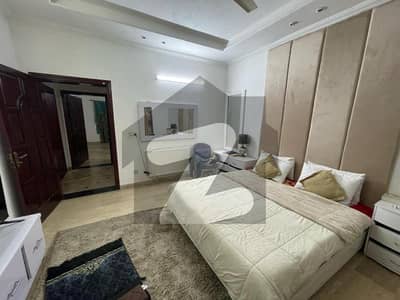 بحریہ ٹاؤن فیز 4 بحریہ ٹاؤن راولپنڈی,راولپنڈی میں 6 کمروں کا 1 کنال مکان 8.0 کروڑ میں برائے فروخت۔