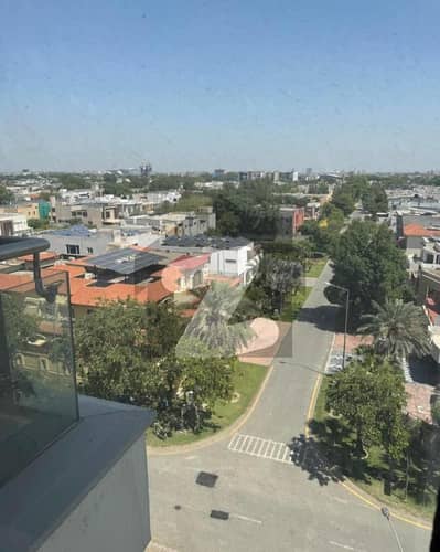 پینٹا سکوائر بائے ڈی ایچ اے لاهور ڈی ایچ اے فیز 5,ڈیفنس (ڈی ایچ اے),لاہور میں 2 کمروں کا 5 مرلہ فلیٹ 2.0 لاکھ میں کرایہ پر دستیاب ہے۔