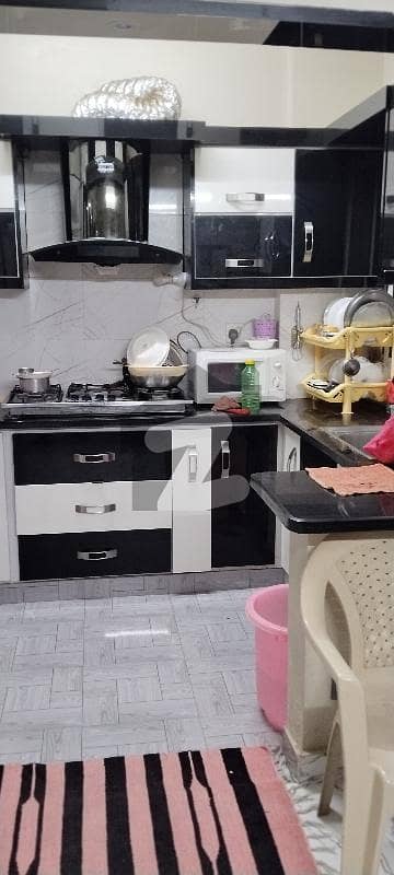 A 1050Square Feet Flat Is Up For Grabs In Gulistan-E-Jauhar