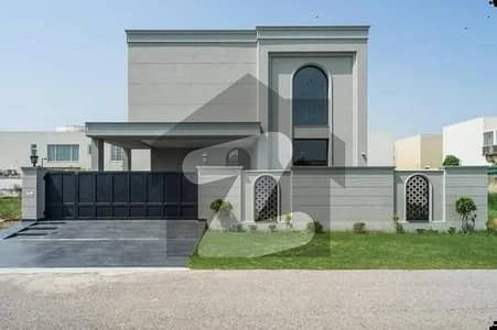 20 MARLA ELEGANT AND FULLY MAINTAINED SUPER HOT LOCATED BUNGALOW VERY CLOSE TO DOLMANN MALL IS AVAILABLE IN THE BEST BLOCK OF DHA LAHORE.