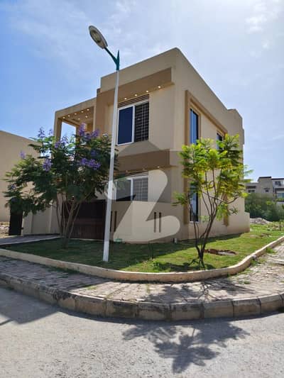 بحریہ ٹاؤن فیز 8 ۔ بلاک ایم بحریہ ٹاؤن فیز 8,بحریہ ٹاؤن راولپنڈی,راولپنڈی میں 4 کمروں کا 5 مرلہ مکان 2.4 کروڑ میں برائے فروخت۔