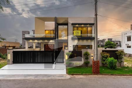 20 Marla Brand New Bungalow Face Park For Sale In Lake City Meadows Ex State Life