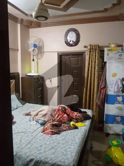 نارتھ کراچی کراچی میں 3 کمروں کا 5 مرلہ فلیٹ 1.1 کروڑ میں برائے فروخت۔