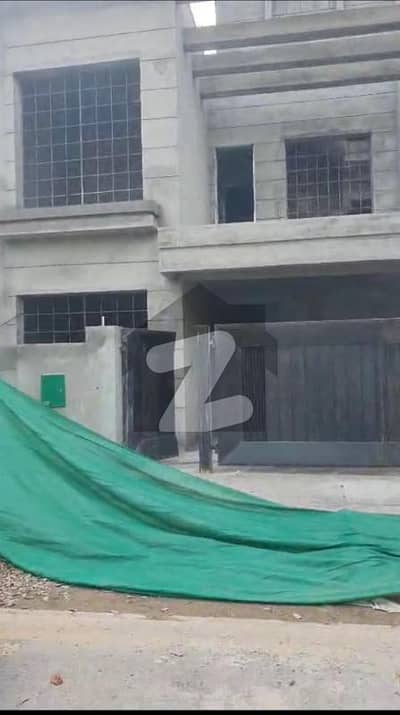 8 MARLA GRAY STRUCTURE HOUSE IN BAHRIA ORCHARD PHASE 2 - H BLOCK