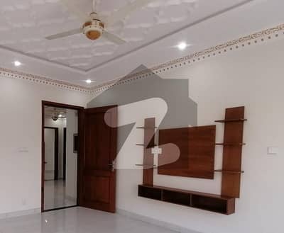 علامہ اقبال ٹاؤن ۔ عمر بلاک علامہ اقبال ٹاؤن,لاہور میں 6 کمروں کا 10 مرلہ مکان 7.25 کروڑ میں برائے فروخت۔