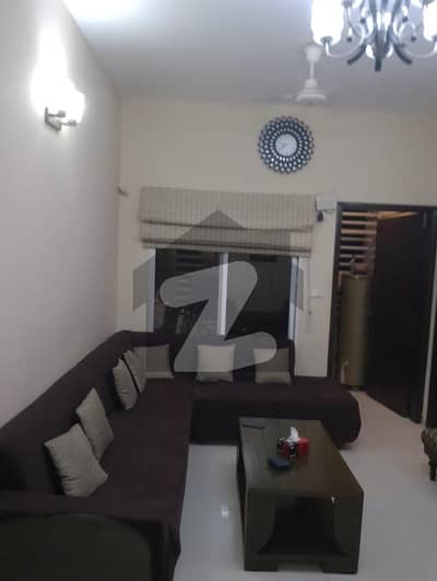 پی ای سی ایچ ایس بلاک 2 پی ای سی ایچ ایس,جمشید ٹاؤن,کراچی میں 4 کمروں کا 9 مرلہ فلیٹ 3.5 کروڑ میں برائے فروخت۔