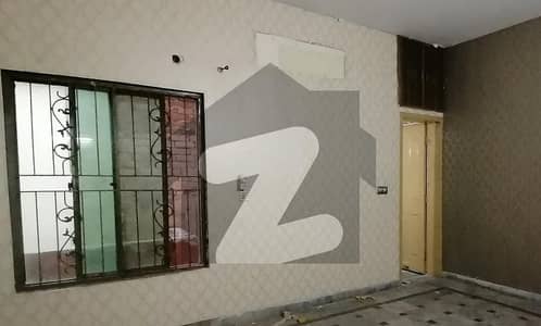 Centrally Located House In Allama Iqbal Town - Nizam Block Is Available For sale