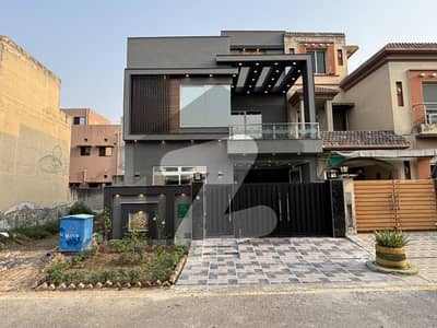 5 Marla Solid House Available For Sale