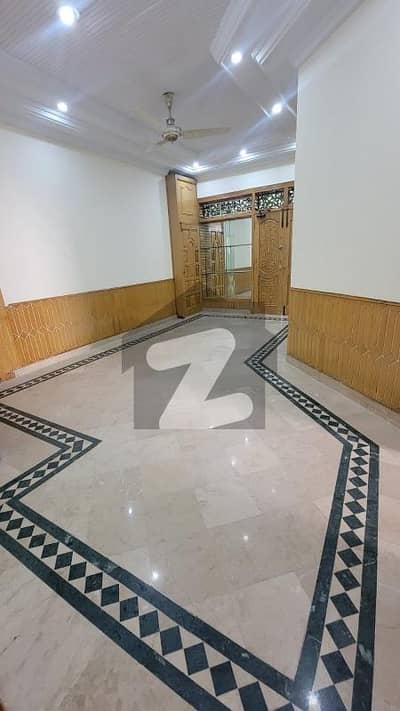 ایف ۔ 11 اسلام آباد میں 3 کمروں کا 1 کنال زیریں پورشن 1.3 لاکھ میں کرایہ پر دستیاب ہے۔