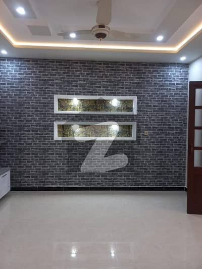 جناح گارڈنز ایف ای سی ایچ ایس,اسلام آباد میں 4 کمروں کا 7 مرلہ مکان 1.2 لاکھ میں کرایہ پر دستیاب ہے۔