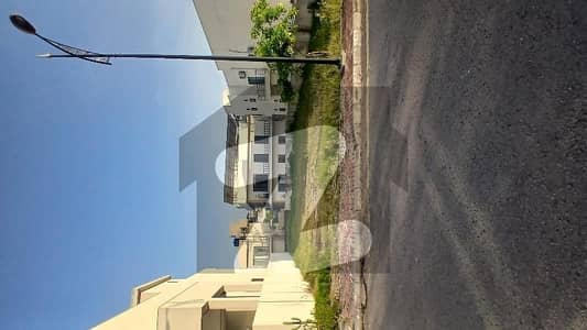 one Kanal highted Solid plot Prime location