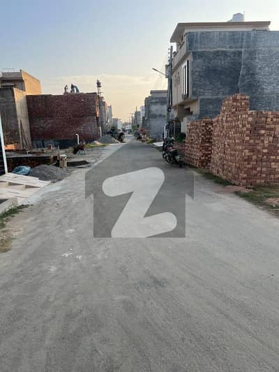 الحفیظ گارڈن - فیز 2 مین کینال بینک روڈ,لاہور میں 5 مرلہ رہائشی پلاٹ 99.0 لاکھ میں برائے فروخت۔