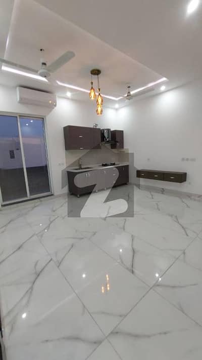 ڈی ایچ اے فیز 7 ڈیفنس (ڈی ایچ اے),لاہور میں 3 کمروں کا 1 کنال بالائی پورشن 1.2 لاکھ میں کرایہ پر دستیاب ہے۔