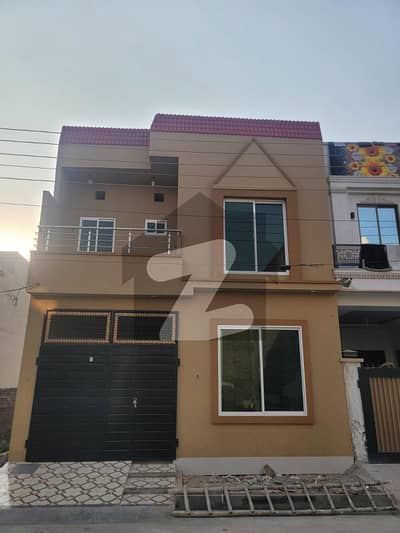 پام ولاز مین کینال بینک روڈ,لاہور میں 4 کمروں کا 4 مرلہ مکان 1.72 کروڑ میں برائے فروخت۔