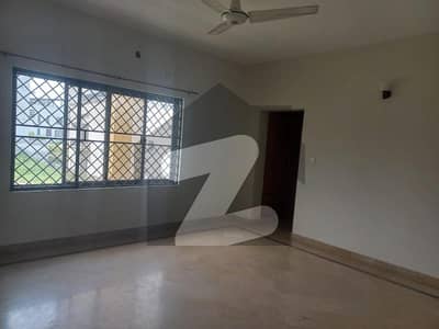 Ground Floor With Drawing Room Tv Lounge Sarvent Seprate Meter Gas And Electric