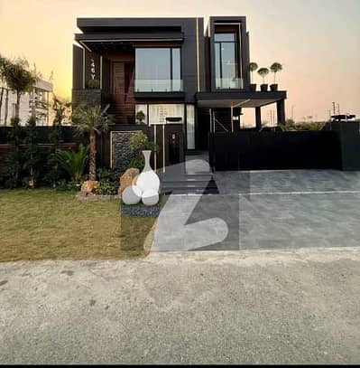 بحریہ ٹاؤن ۔ سیکٹر ایف بحریہ ٹاؤن,لاہور میں 5 کمروں کا 10 مرلہ مکان 3.5 کروڑ میں برائے فروخت۔