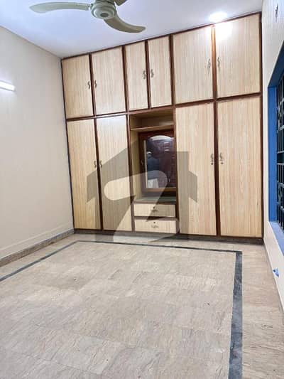 10 Marla Ground Portion For Rent ( Shaheen Colony)