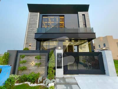 ڈی ایچ اے 9 ٹاؤن ڈیفنس (ڈی ایچ اے),لاہور میں 3 کمروں کا 5 مرلہ مکان 1.05 لاکھ میں کرایہ پر دستیاب ہے۔