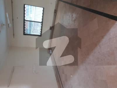 in p w d 10 marla Upper and second floor 5bedroom rent dimnd 70000
