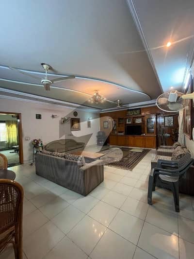 1 KANAL SEMI COMMERCIAL HOUSE FOR SALE