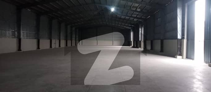 کہوٹہ ٹرائی اینگل انڈسٹریل ایریا اسلام آباد میں 6 کنال Studio گودام 18.0 لاکھ میں کرایہ پر دستیاب ہے۔