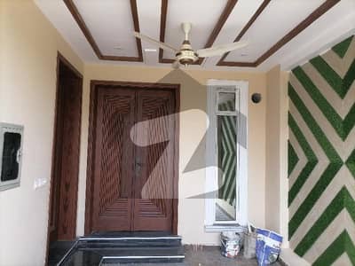 گرین سٹی لاہور میں 3 کمروں کا 5 مرلہ مکان 3.0 کروڑ میں برائے فروخت۔