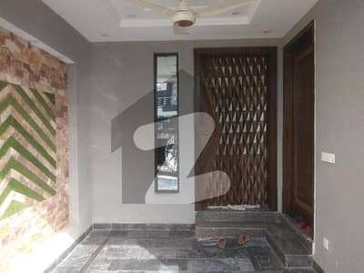 گرین سٹی لاہور میں 3 کمروں کا 5 مرلہ مکان 2.98 کروڑ میں برائے فروخت۔