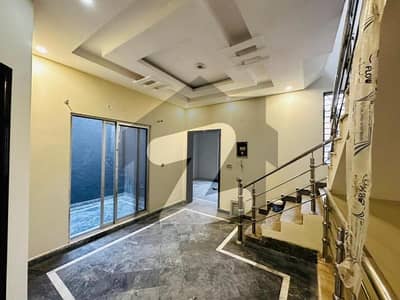 پیراگون سٹی لاہور میں 3 کمروں کا 5 مرلہ مکان 2.0 کروڑ میں برائے فروخت۔