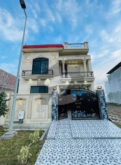 Stunning Prime Location 5 Marla House In Royal Palm City Available