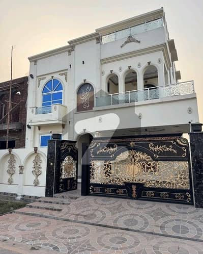 Prime Location House For sale In Royal Palm City